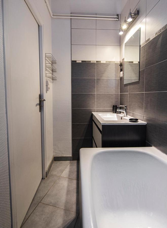 Appartement Avec Balcon A 250 M De La Gare, Hyper Centre Tours Ngoại thất bức ảnh